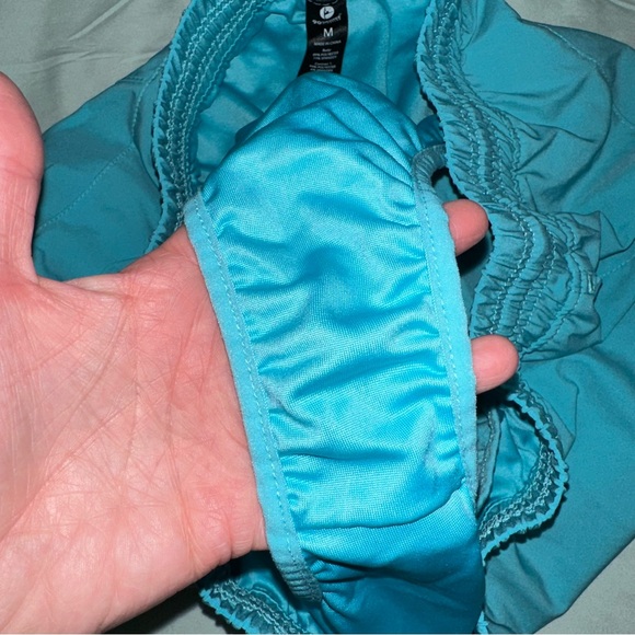 EUC Women’s 90 Degrees by Reflex Running Shorts Size Medium - Picture 3 of 4